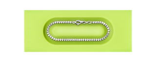 A detail view of Cerra Link Chain Bracelet